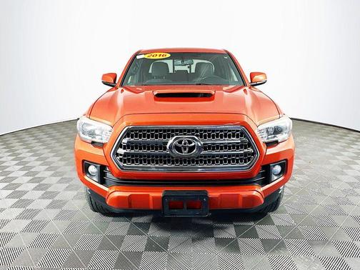 2016 Toyota Tacoma TRD Sport