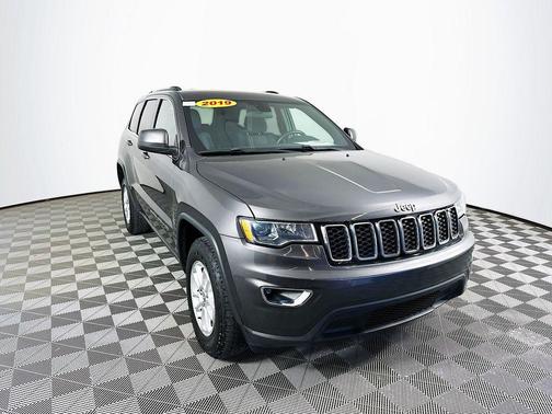 2019 Jeep Grand Cherokee Laredo E