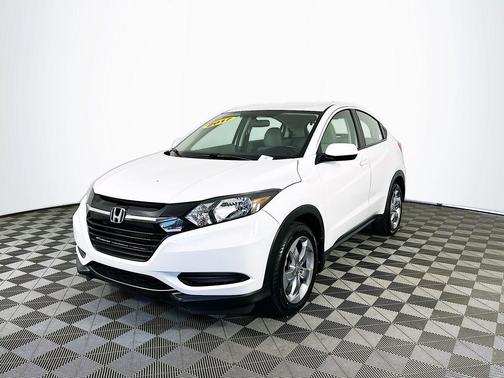 2017 Honda HR-V LX