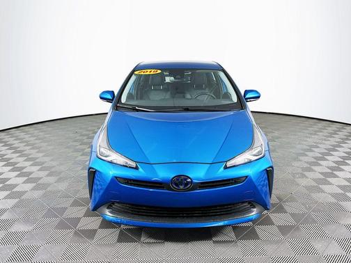 2019 Toyota Prius XLE