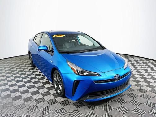 2019 Toyota Prius XLE