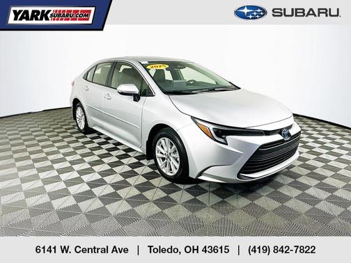 2025 Toyota Corolla Hybrid XLE