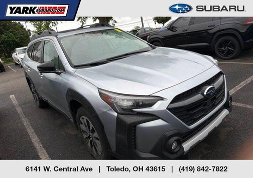 Ice Silver Metallic 2023 Subaru Outback Limited