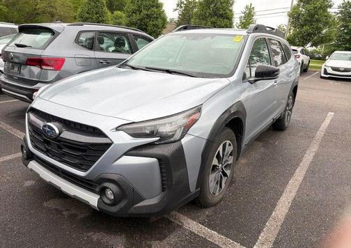 Ice Silver Metallic 2023 Subaru Outback Limited