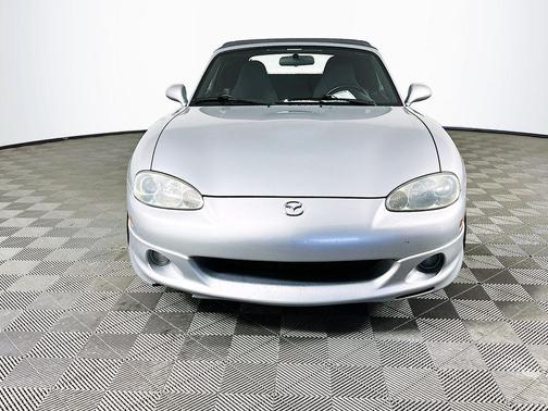 2001 Mazda MX-5 Miata 