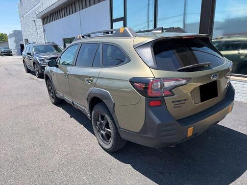 Autumn Green Metallic 2024 Subaru Outback Wilderness