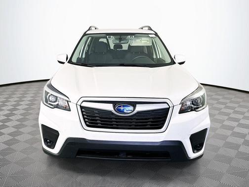 Crystal White Pearl 2020 Subaru Forester Premium