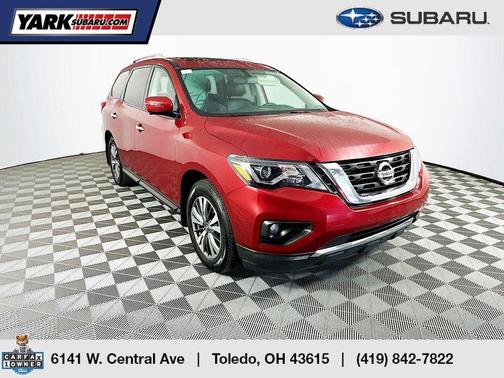 2017 Nissan Pathfinder SL