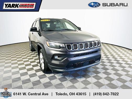 2023 Jeep Compass Latitude Lux