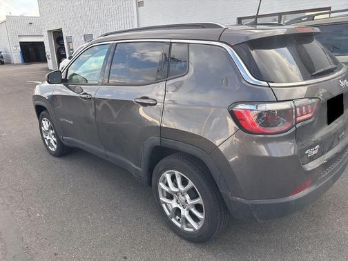 2023 Jeep Compass Latitude Lux