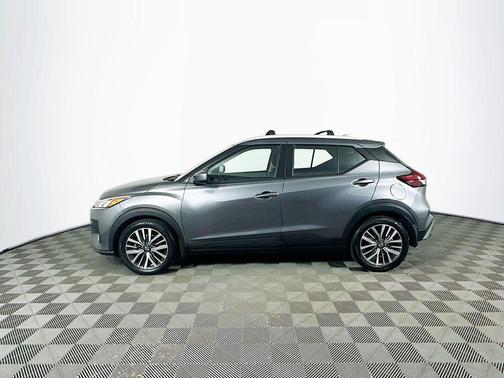 2022 Nissan Kicks SV