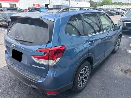 Horizon Blue Pearl 2023 Subaru Forester Premium