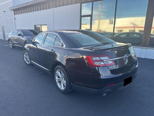 2013 Ford Taurus SEL