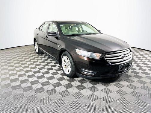2013 Ford Taurus SEL