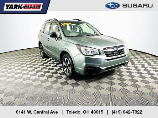 Jasmine Green Metallic 2017 Subaru Forester 2.5i