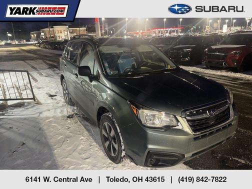 Jasmine Green Metallic 2017 Subaru Forester 2.5i