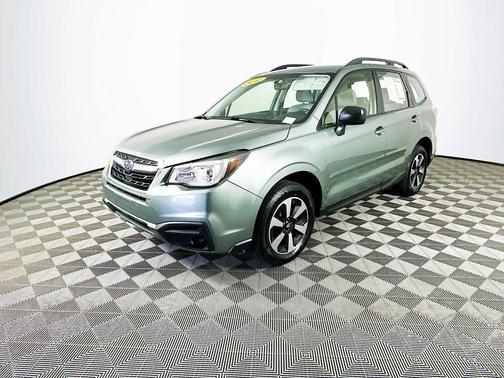 Jasmine Green Metallic 2017 Subaru Forester 2.5i