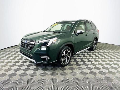 Cascade Green Silica 2022 Subaru Forester Touring