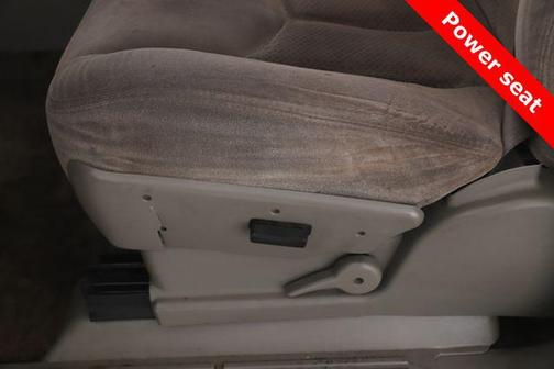 Summit White 2005 Chevrolet Tahoe LS