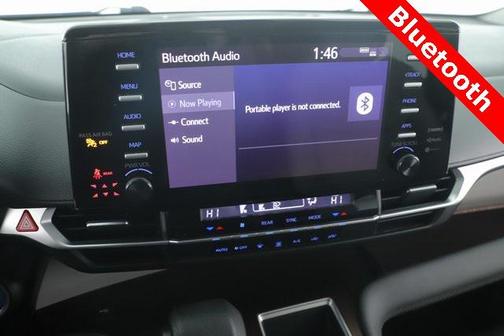 2024 Toyota Sienna LE