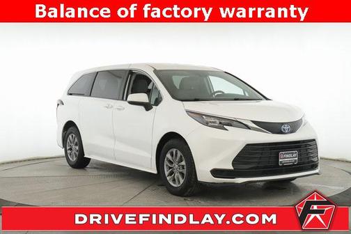 2024 Toyota Sienna LE