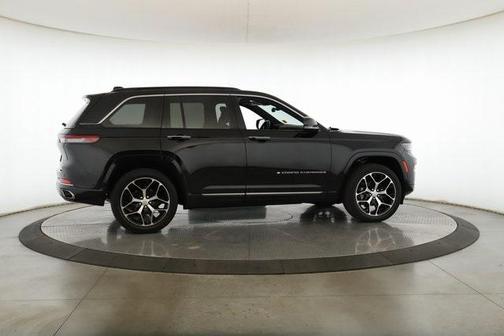 2024 Jeep Grand Cherokee Summit