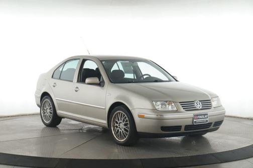 Wheat Beige 2004 Volkswagen Jetta GLS 2.0L