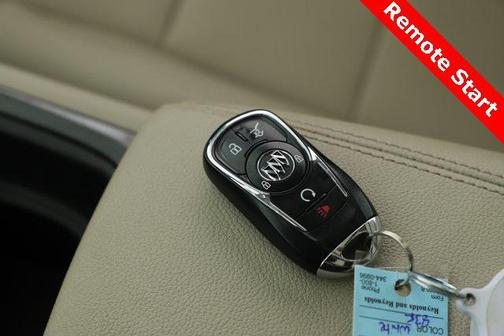 2018 Buick Regal TourX Essence