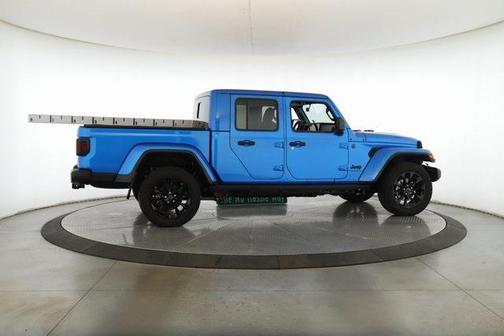 2024 Jeep Gladiator Nighthawk