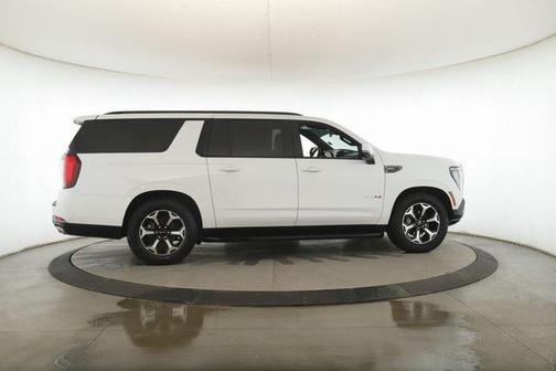 2025 GMC Yukon XL AT4