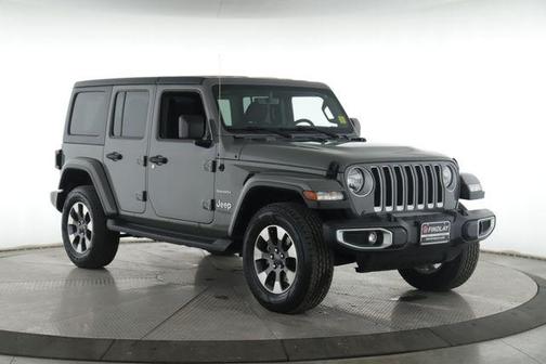 Sting-Gray Clearcoat 2022 Jeep Wrangler Unlimited Sahara