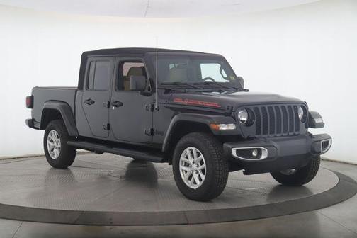 Black Clearcoat 2023 Jeep Gladiator Sport S