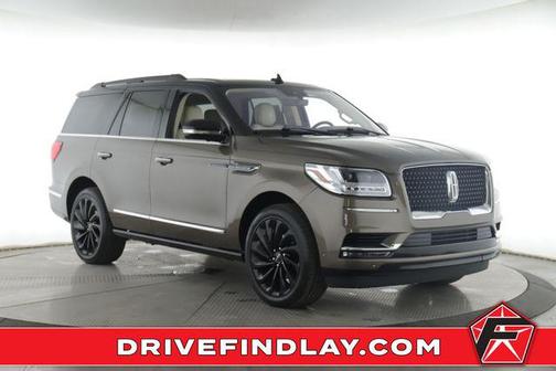 Chroma Molten Gold 2021 Lincoln Navigator Black Label