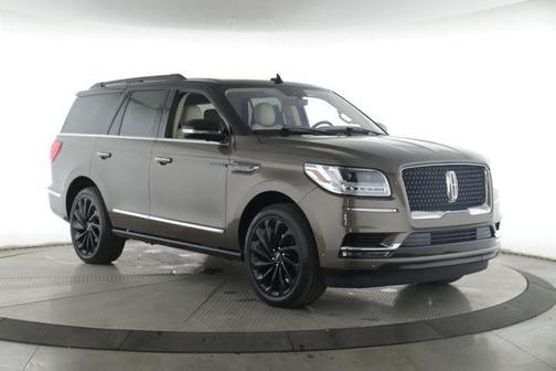 Chroma Molten Gold 2021 Lincoln Navigator Black Label