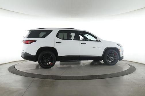 Summit White 2023 Chevrolet Traverse Premier