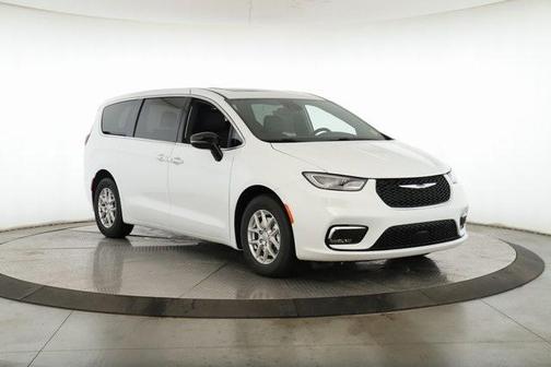2025 Chrysler Pacifica L