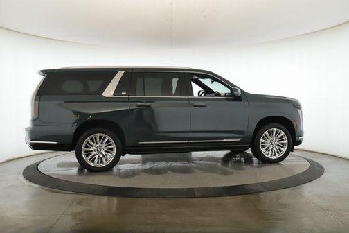 2025 Cadillac Escalade ESV Premium Luxury