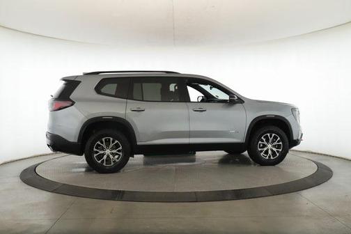 2024 GMC Acadia AT4
