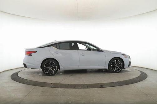 2023 Nissan Altima SR Intelligent AWD