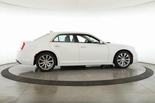 2019 Chrysler 300 Limited