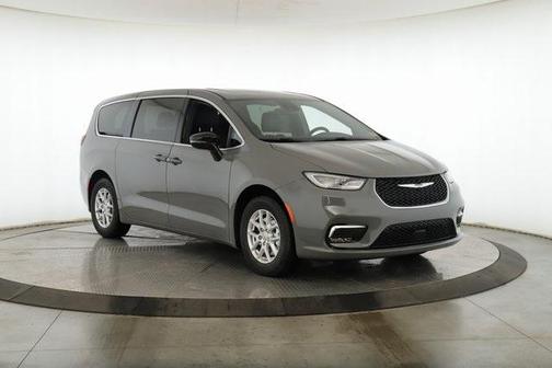 2025 Chrysler Pacifica L