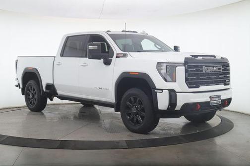 Summit White 2025 GMC Sierra 2500 AT4
