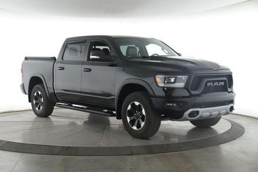 Diamond Black Crystal Pearlcoat 2022 RAM 1500 Rebel