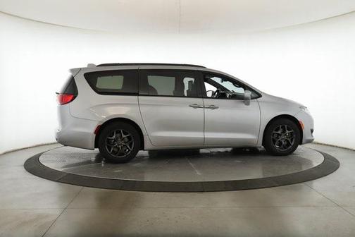 2018 Chrysler Pacifica Touring-L Plus