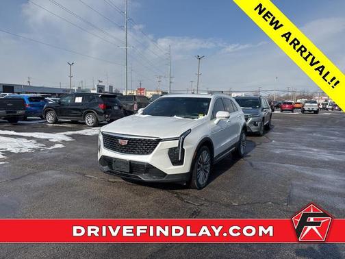 2024 Cadillac XT4 Premium Luxury