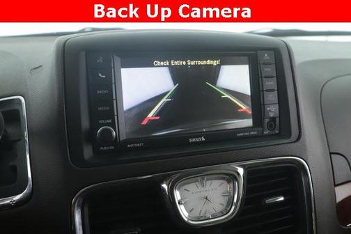 2014 Chrysler Town & Country Touring