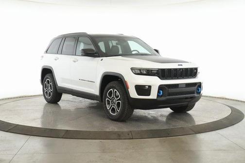 2024 Jeep Grand Cherokee 4xe Trailhawk
