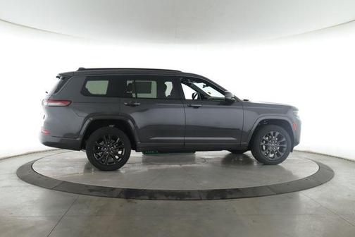 Baltic Gray Metallic Clearcoat 2026 Jeep Grand Cherokee L Limited