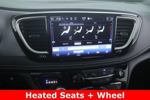 Bright White Clearcoat 2024 Chrysler Pacifica Touring L