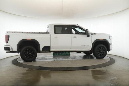 2024 GMC Sierra 2500 AT4